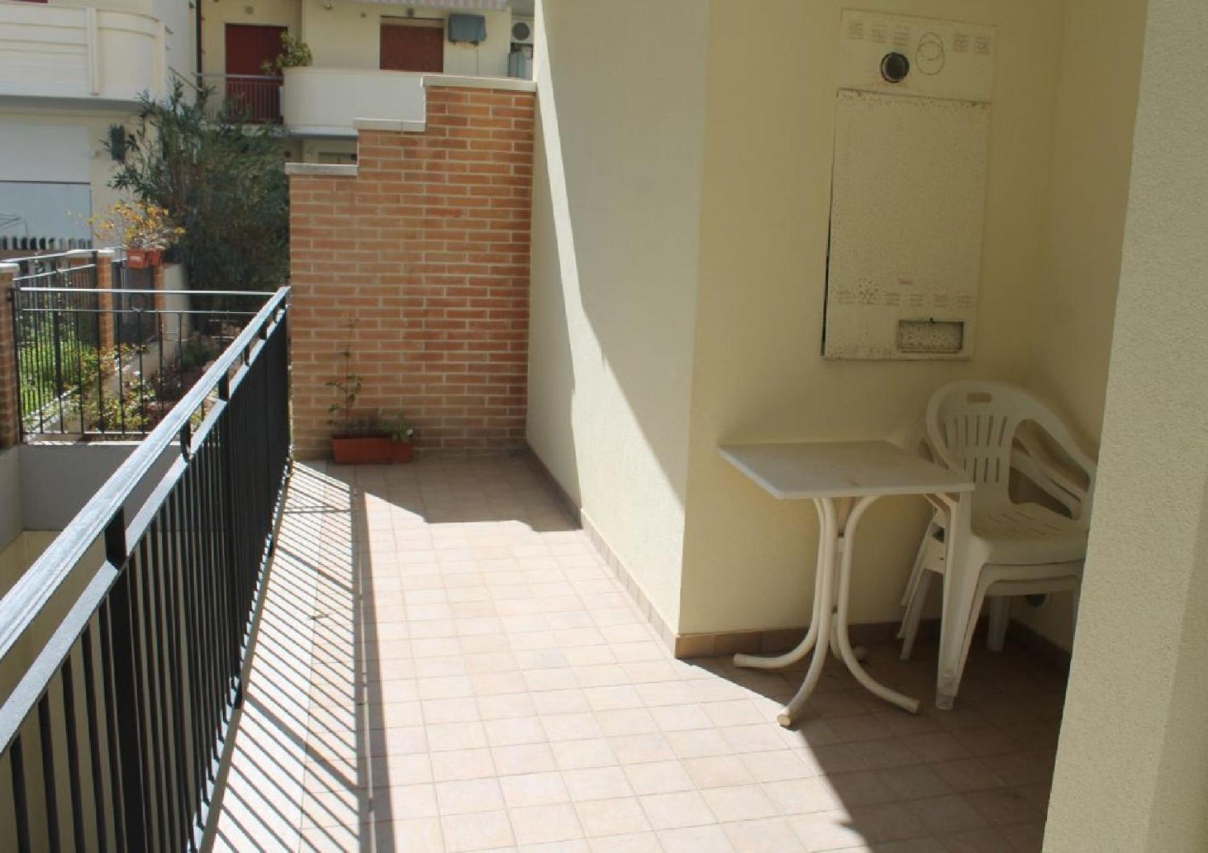 Lungomare Sud Apartment Alba Adriatica Exterior photo